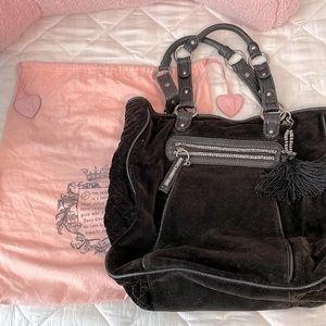 BNWOT Large Y2K Juicy Couture black velvet purse with dust bag 👜